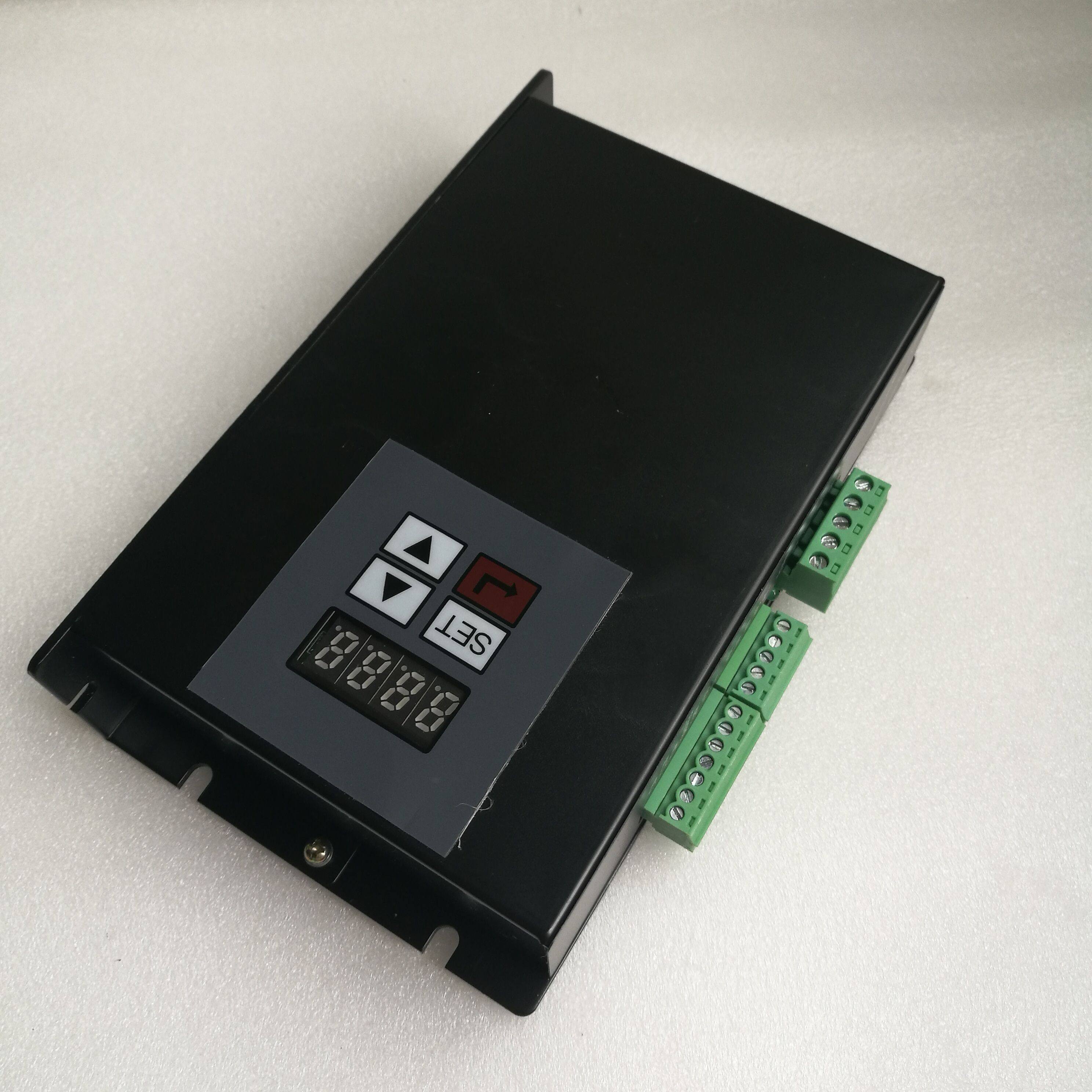 80/86/90/110无刷直流电机驱动器 带速显 1000W 220V