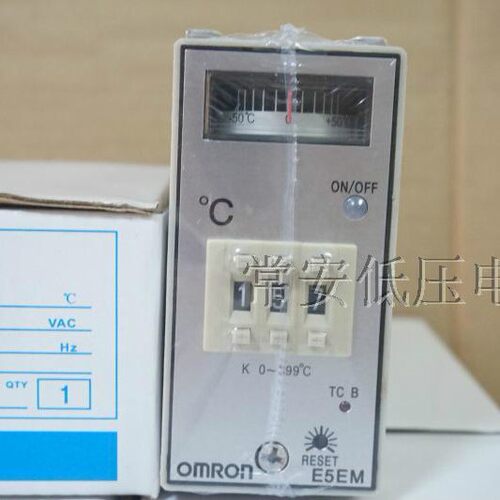 偏差式拨码温控表 E5EM-YR40K (K400) 220VAC