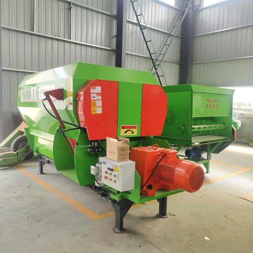 全混合饲料搅拌机tmr全日粮饲料搅拌机直联五方饲料搅拌机