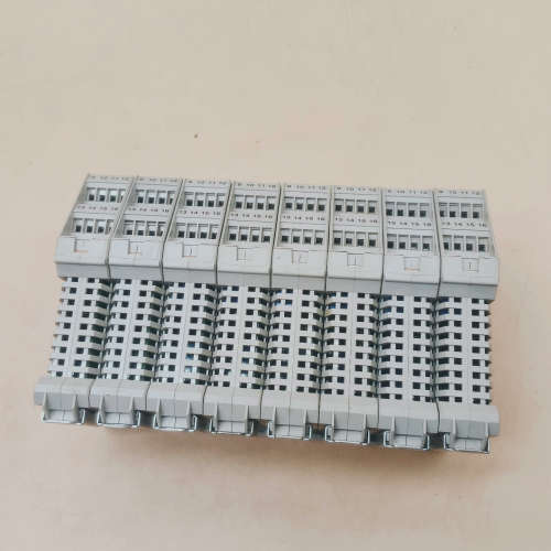 PH447AAAD 信号隔离器9成新，现货实物1入3议价