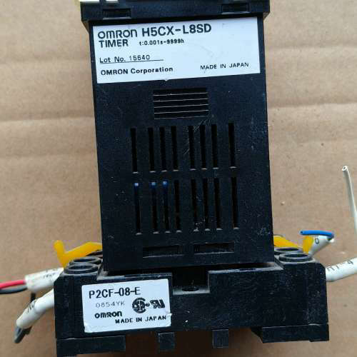 H5CX-L8SD时间继电器，正品，功能完好。成色议价