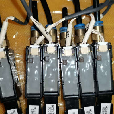 MCS 100A100azbiI原装进口，有二十多个，图议价
