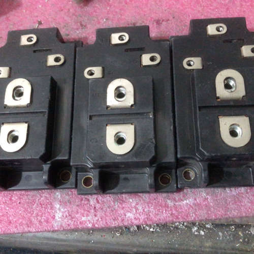 1mbi400na-120-02、原装上机。外观有轻微议价