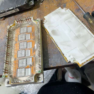 需要接线议价 模块功能正常 fs200r12kt4r 拆断线