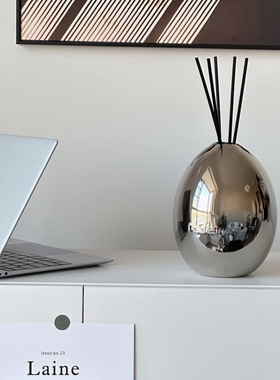 鱼寓/ins银色蛋形扩香无火香薰轻奢风摆件家用卧室高级家居装饰