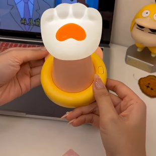 硅胶猫爪小夜灯可充电柔光不刺眼床头睡眠灯儿童房创意无声拍拍灯