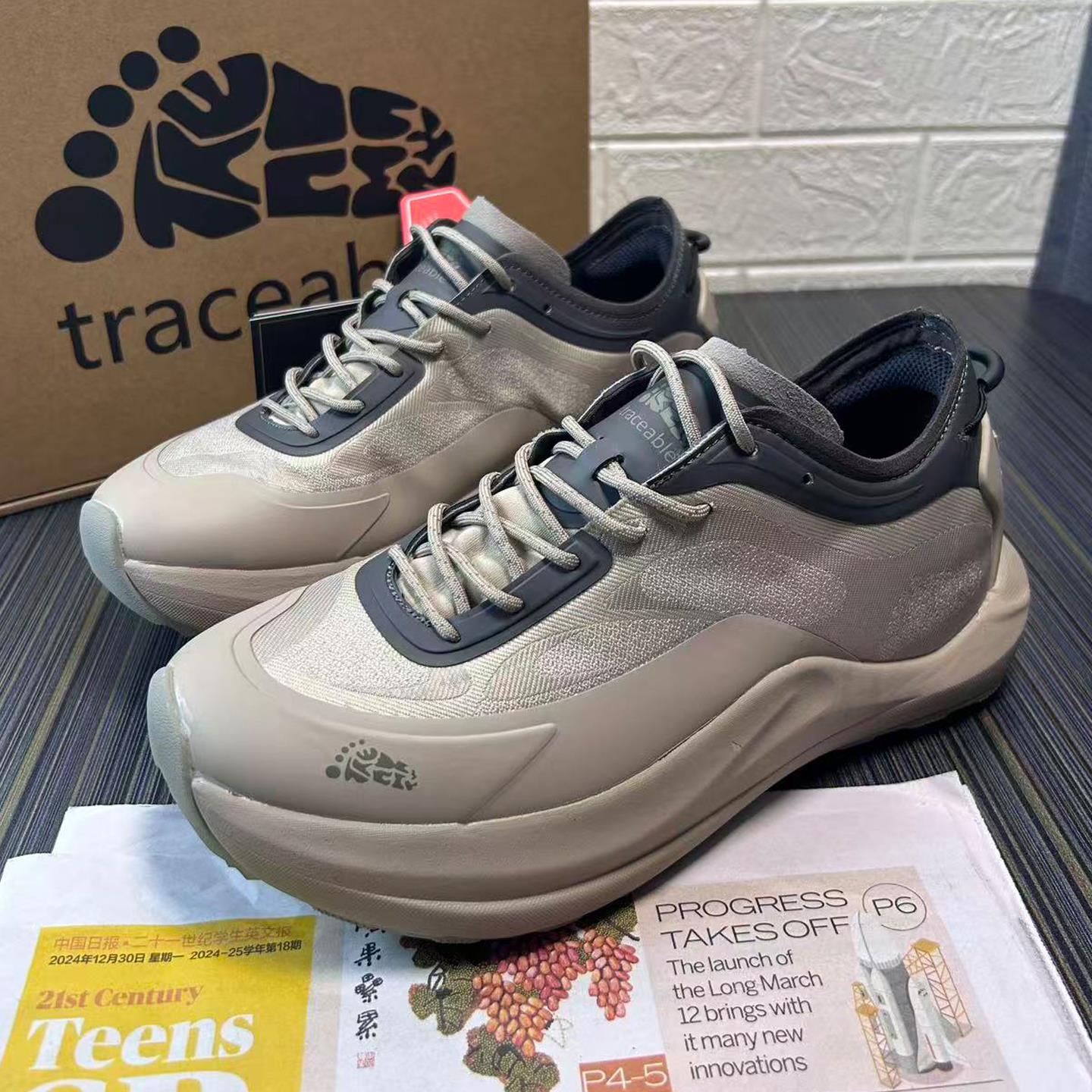 traceable大脚丫专业户外登山鞋男女休闲鞋防滑透气轻量化休闲鞋