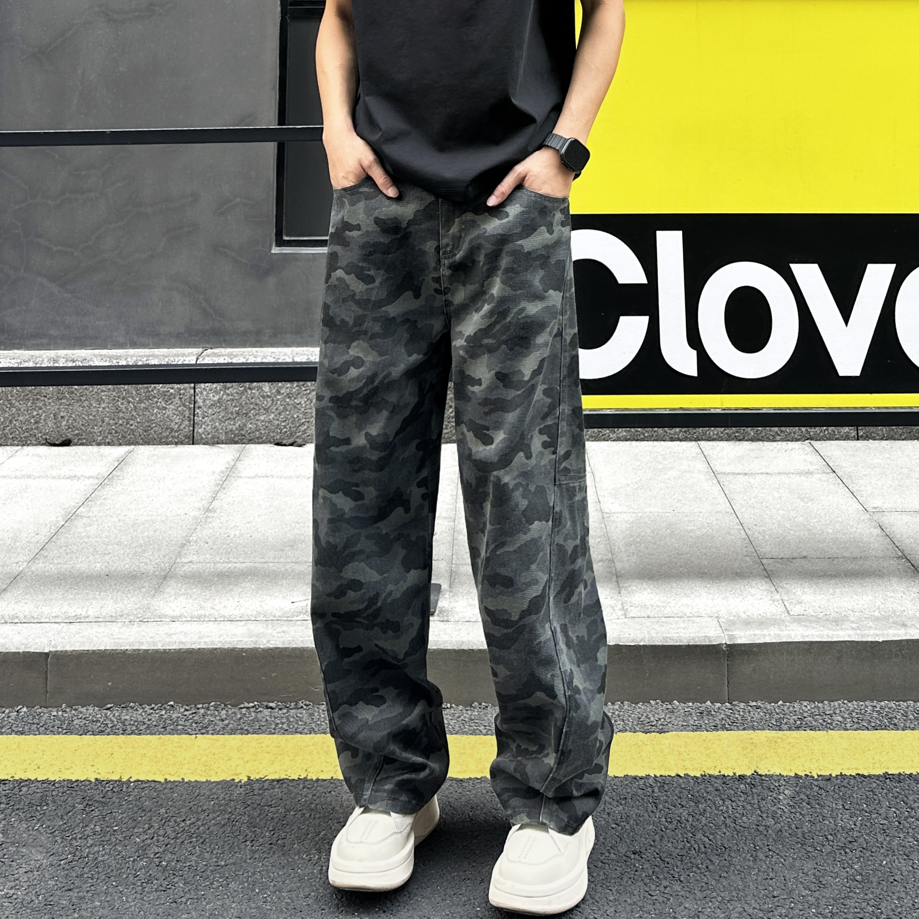 QUALCOMM复古潮牌迷彩牛仔裤