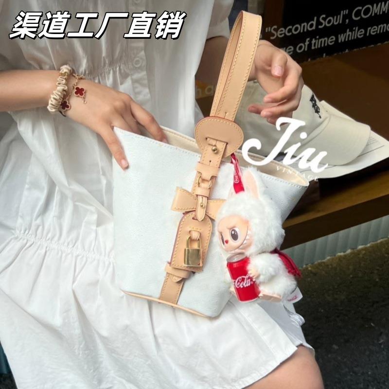 驴家白三彩allinbb水桶包老花蝴蝶结村上隆联名菜篮子手提腋下包