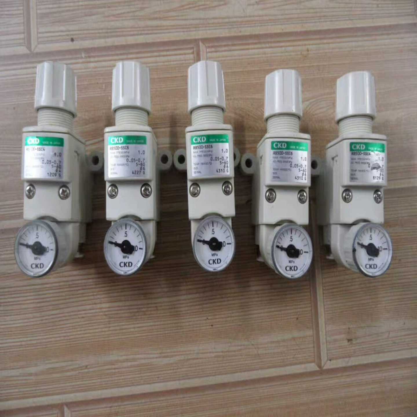询价CKD喜开理精密调压阀RB500-SSC4RB500-SS