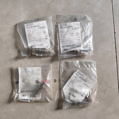 促销 全新 Baumer  IGYX 18P17B3/S14L   172*—议价