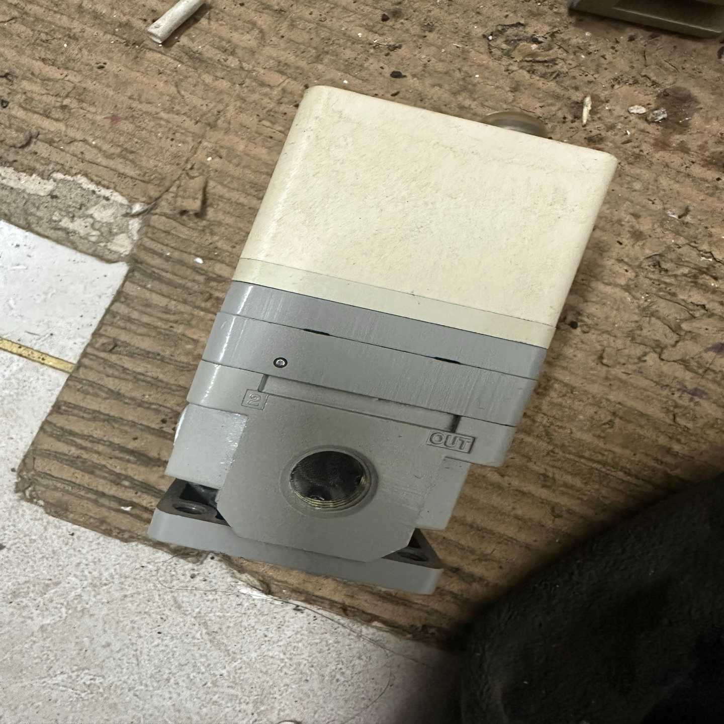 （议价）正品SMC电气比例阀ITV2050-322L3