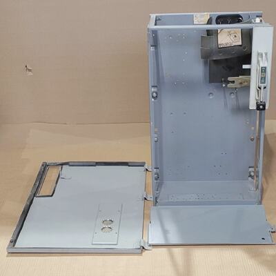 SQUARE D MODEL 4 24 30 AMP BREAKER FEEDER MCC MCCB BUCKET