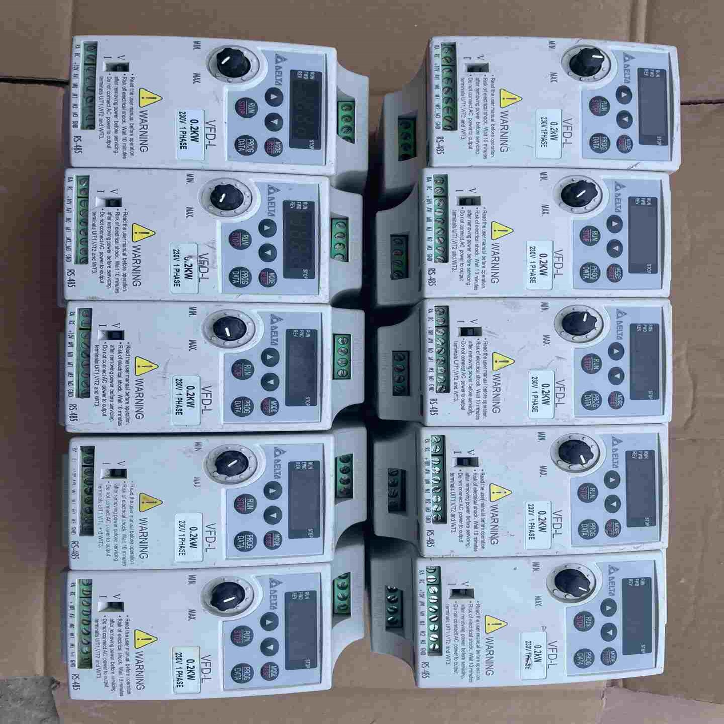 台达VFD002L21A变频器0.2KW。正常使用共10台。{议价}