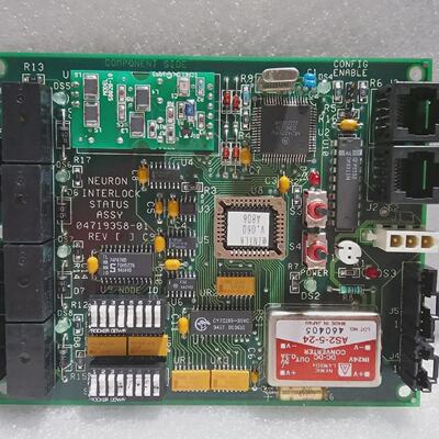 Used VARIAN  0471935801 P1  NEURON INTERLOCK STATUS 1pcs