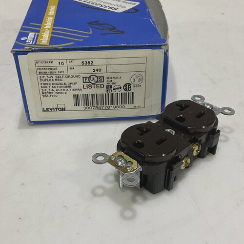 LEVITON 5352 SELF GROUNDED DOUBLE RECEPTACLE 2P 3W 29A125V L