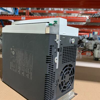 松下A6驱动器5kw MFDLNB3SE 成色新--议价商品