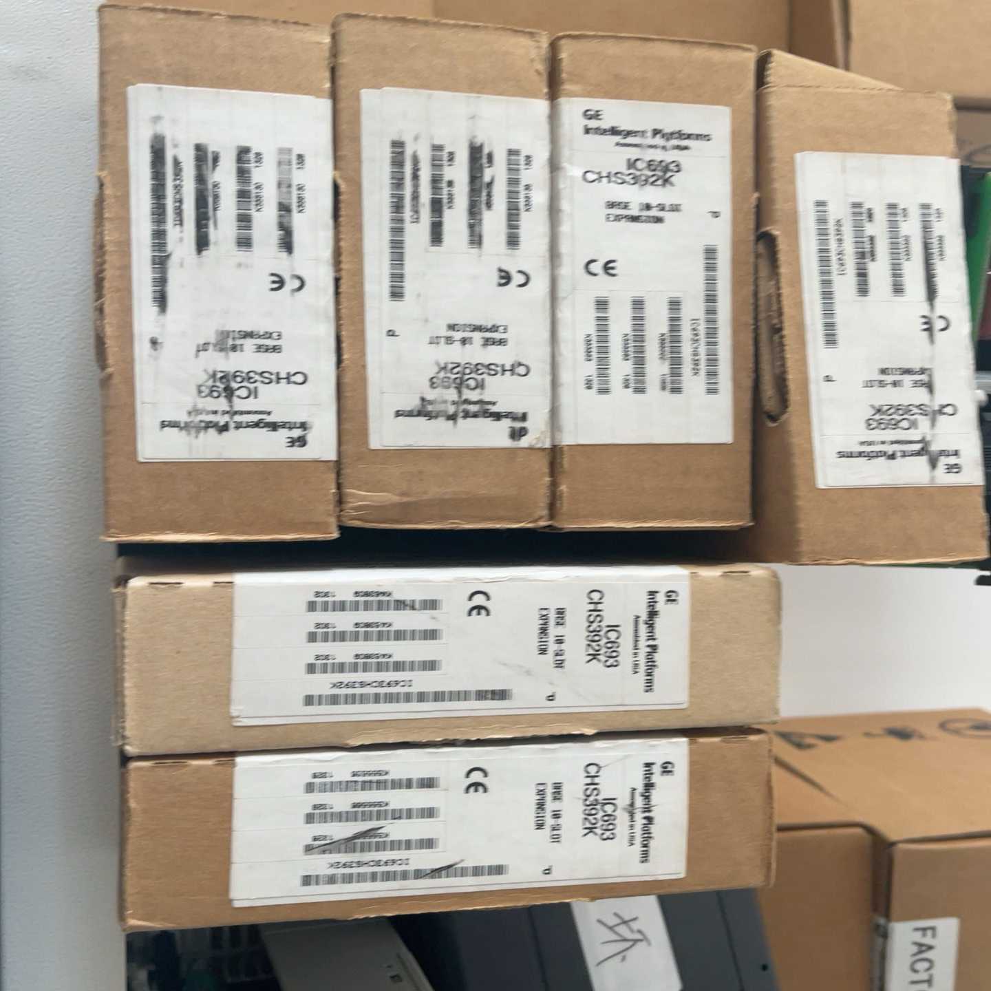 IC693CHS392K，未开封。询价