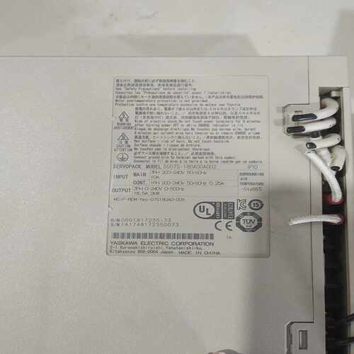 SGD7S-180A00A安川7系2KW驱动器功能包（零零电子）