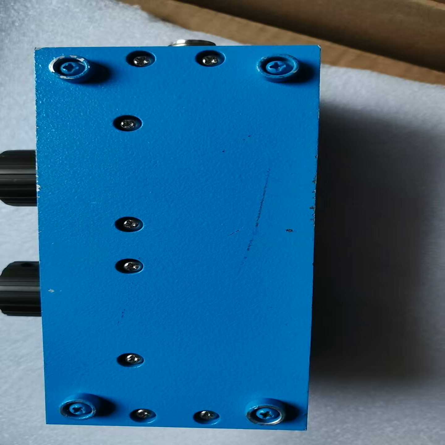 （议价）上海华湘GKTS2-2-70-3-A3型步进射频衰减器