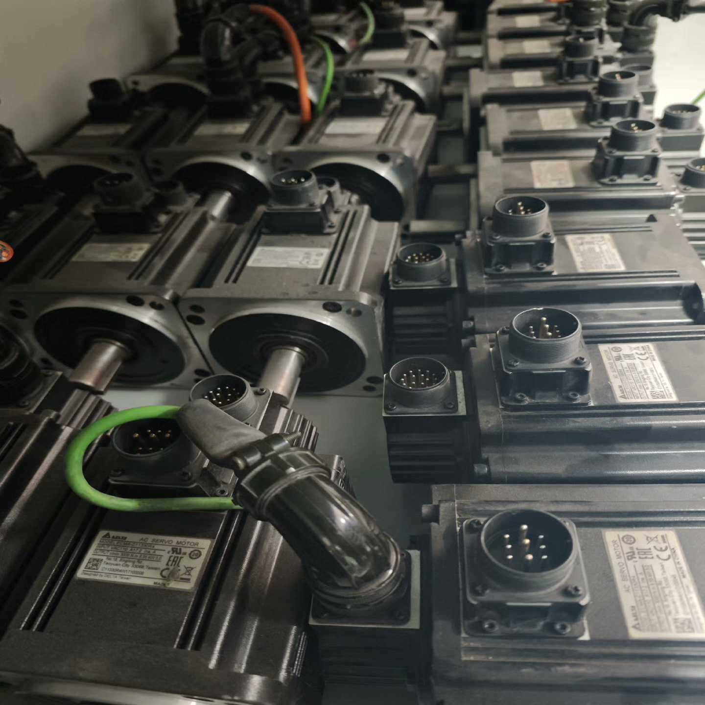 台达3KW伺服马达ECMA-C11330R4--议价商品