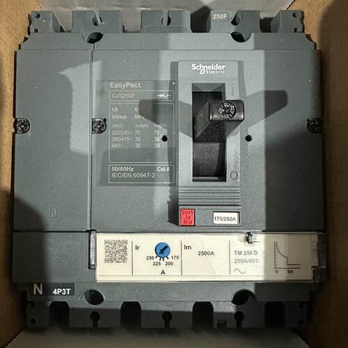 全新EasyPact塑壳断路器CVS250F 4P3T议价