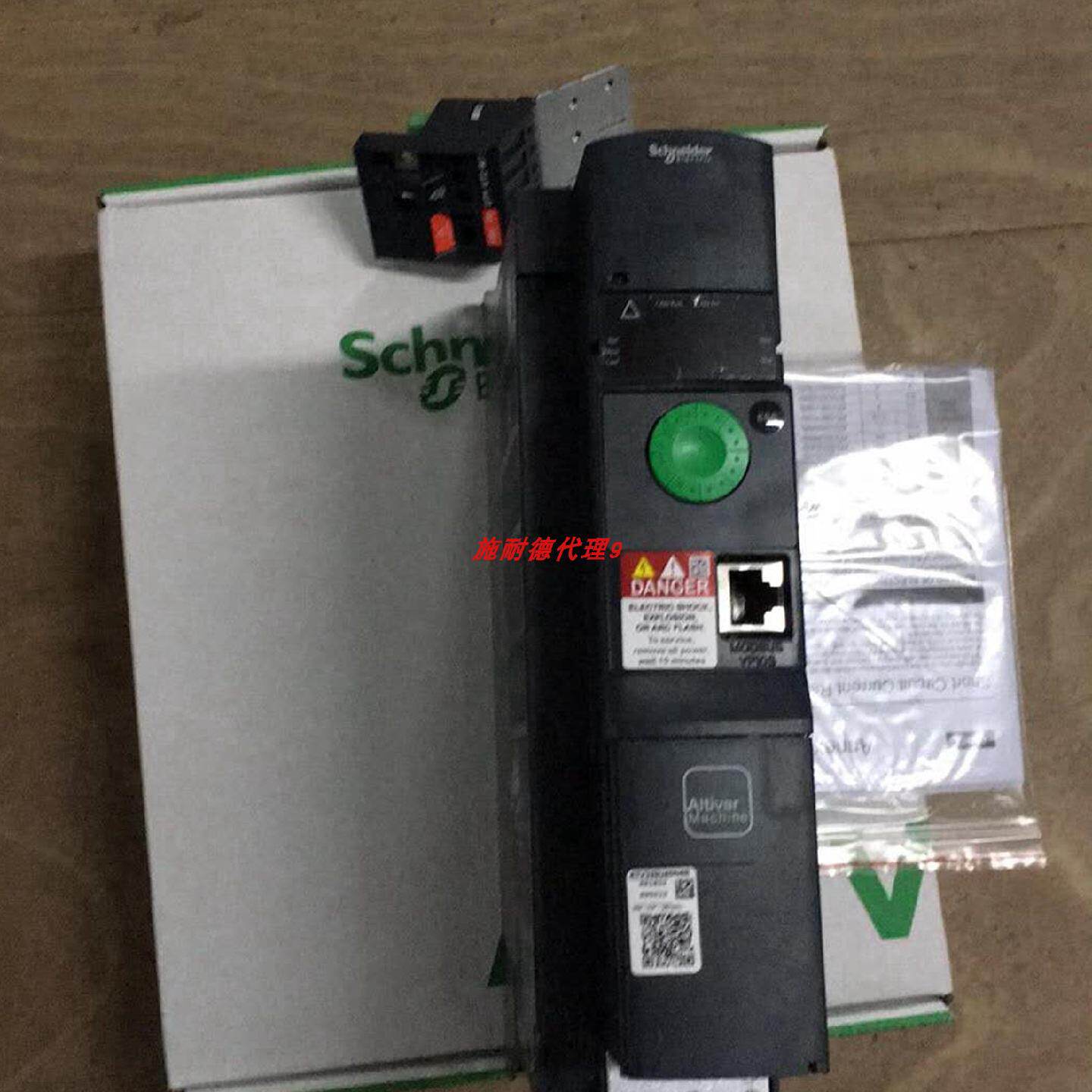 议价现货变频器ATV320U11N4C/ATV320U15N4C/ATV320U22N4C全新质保 - 实物图