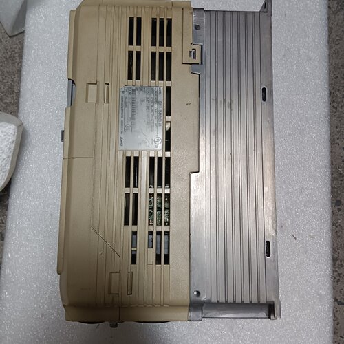 询价-安川变频器CIMRHB4A0009FAA2.2KW38