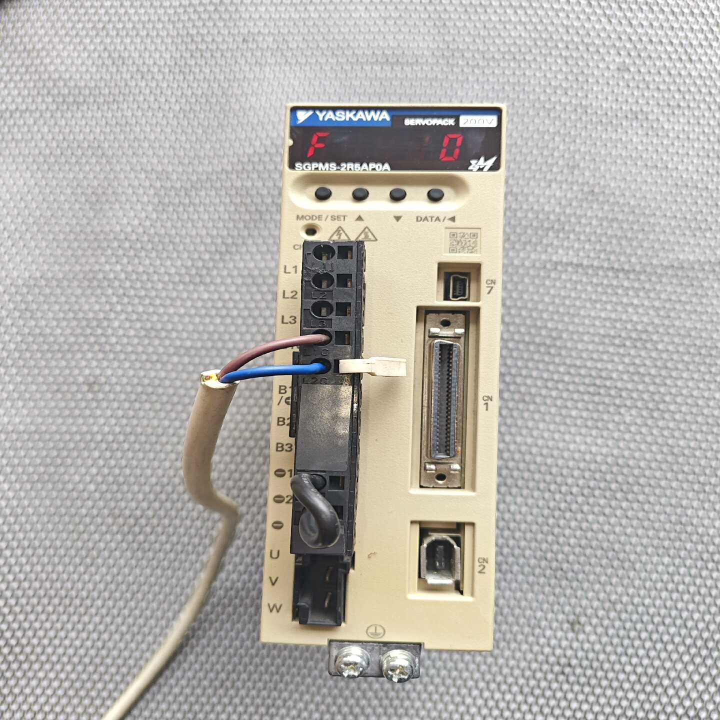 安川驱动器，SGPMS-2R5AP0A，450W，220V，询价