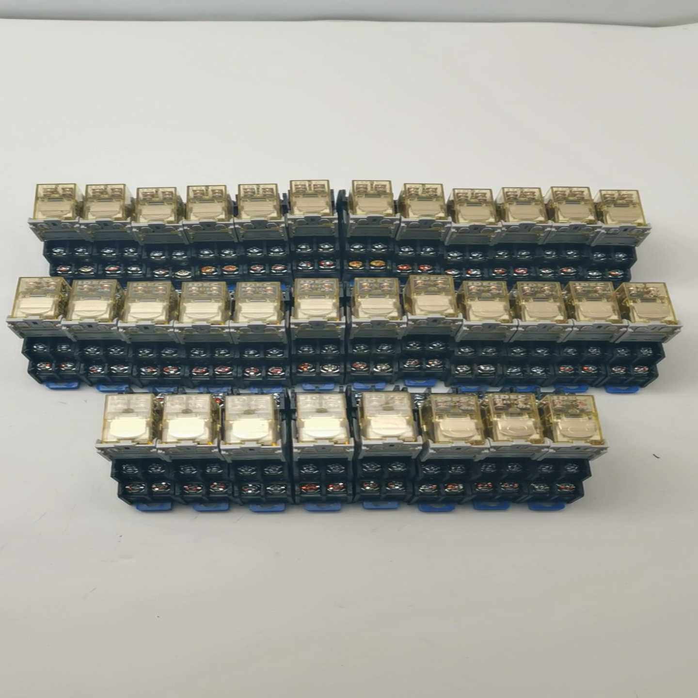 300余套RJ2S-CL-D24SJ2S-05B原装和