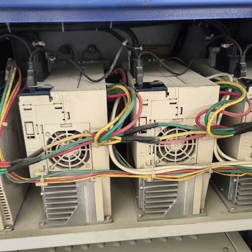 询价-安川7系4.4KW伺服套装驱动器SGD7S330A00A