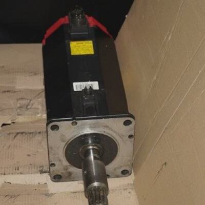 Fanuc AC Servo Motor A222000 A06B0147B675 With Breakage Poin