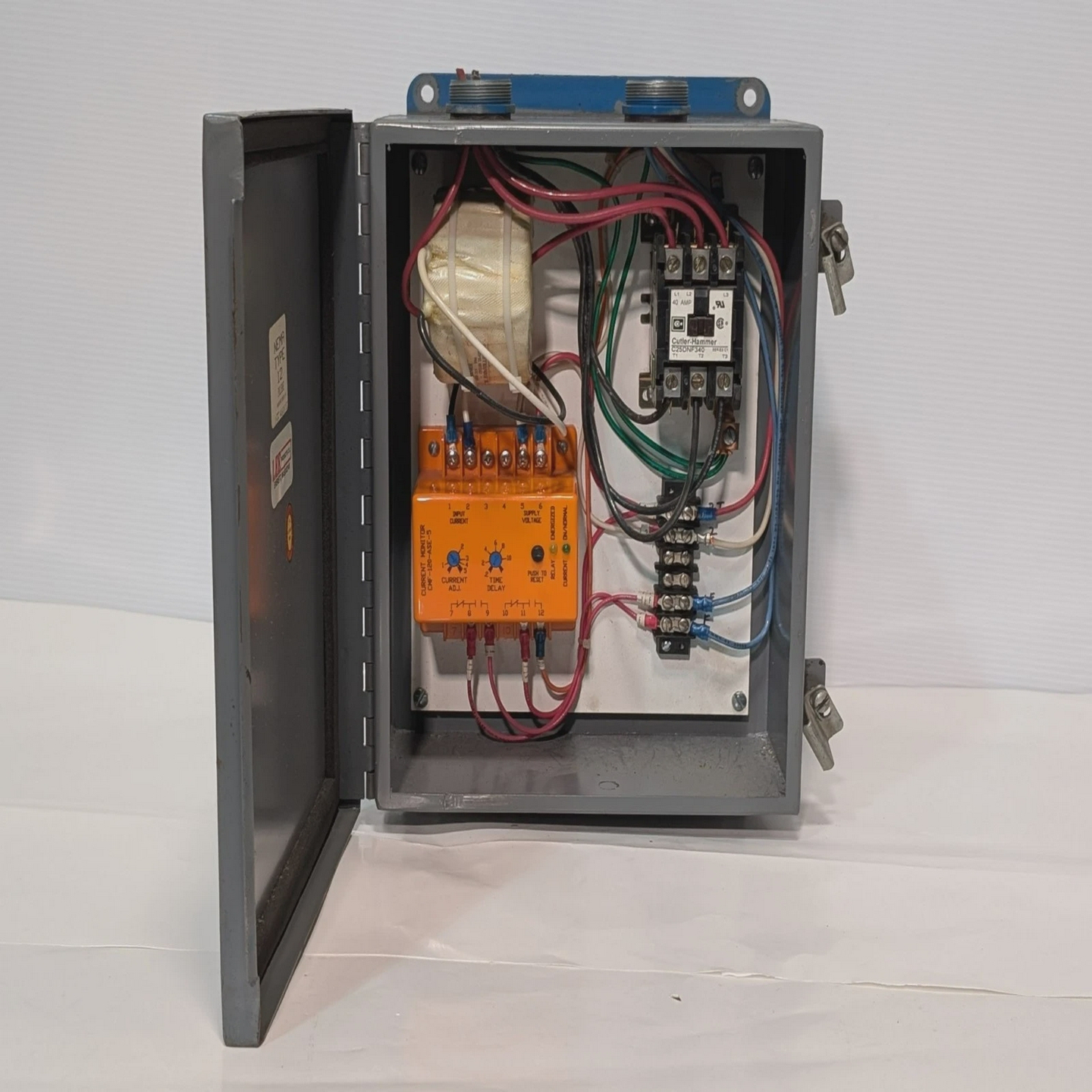 LeeNEMAType12EnclosureBox&Cutler-HammerC25DNF340Ser