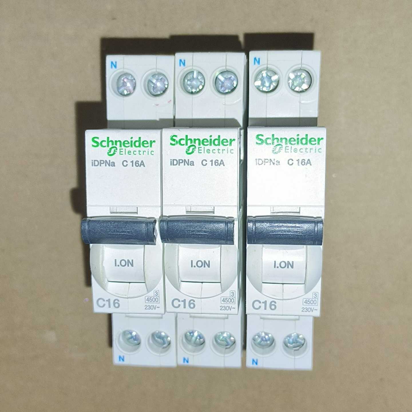 Schneider施耐德空气开关断路器--议价商品