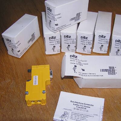 NEW  Lot of 8x PILZ PSS SB SUBD3 311058 SafetyBUS connector