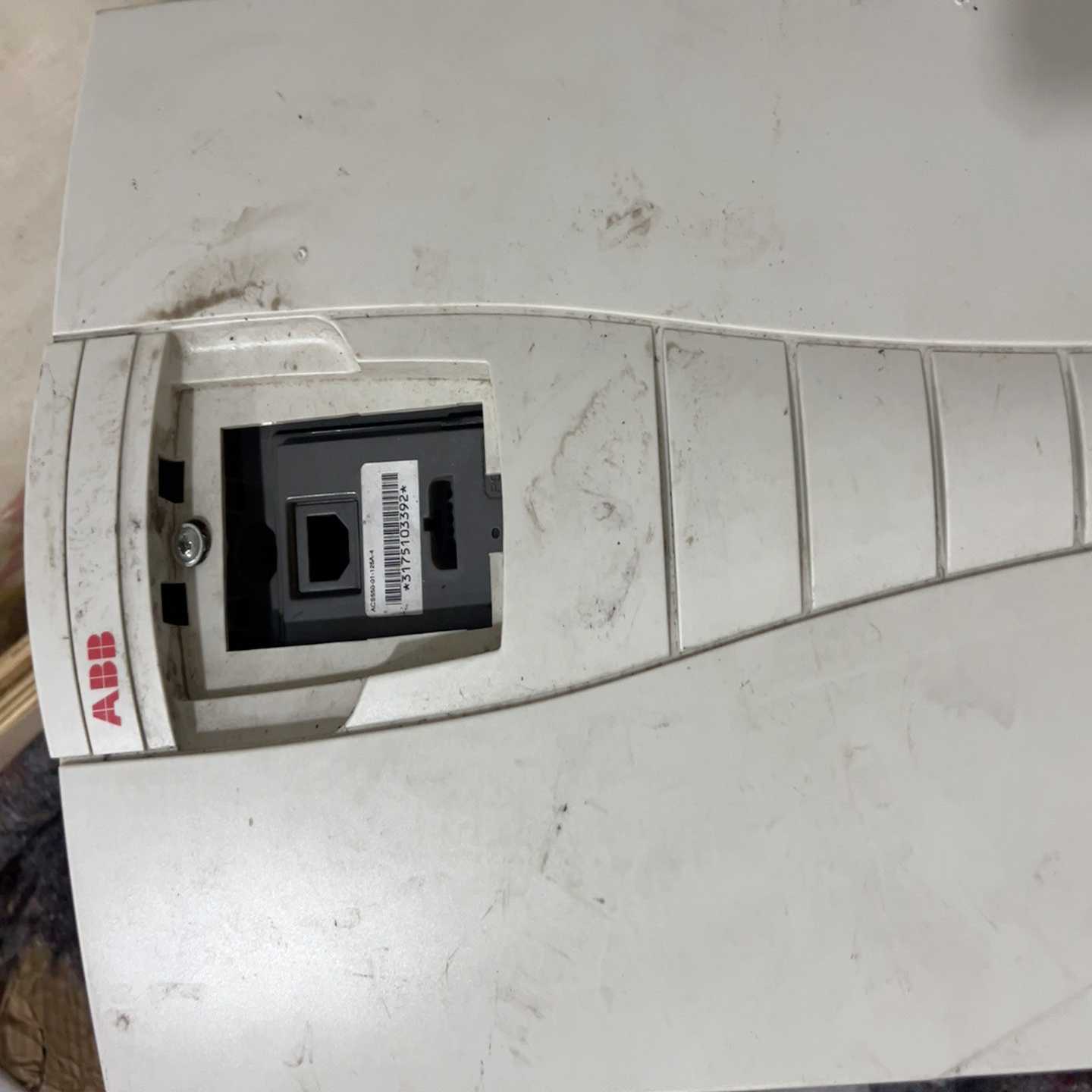 ABB变频器ACS550-01-125A-4，太重没询价