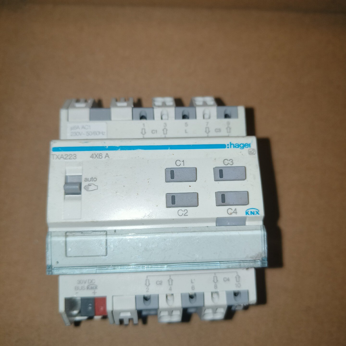 漏电保护器顺丰到付ADU606E2PC6A