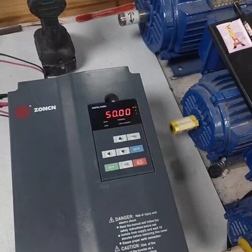 寻众辰变频器11KWH6400S11G15P成色如图