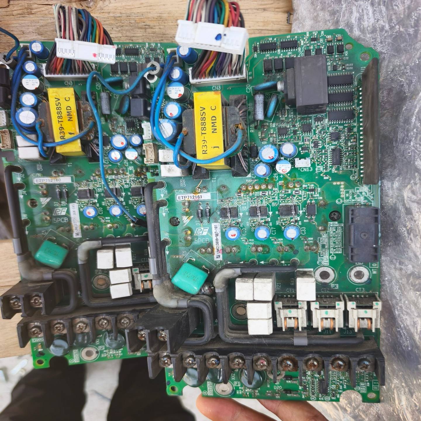 安川变频器驱动板，YPHT31612-1C，ETP71216询价