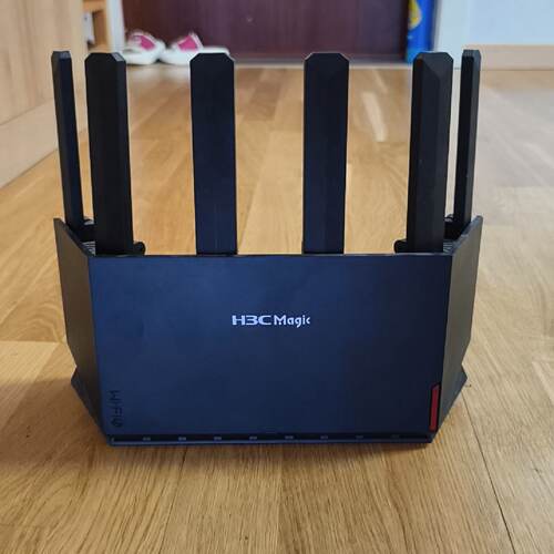 几乎全新H3C Maqic NX54路由器 2.4G/5G双频，AX5400速率，家用办