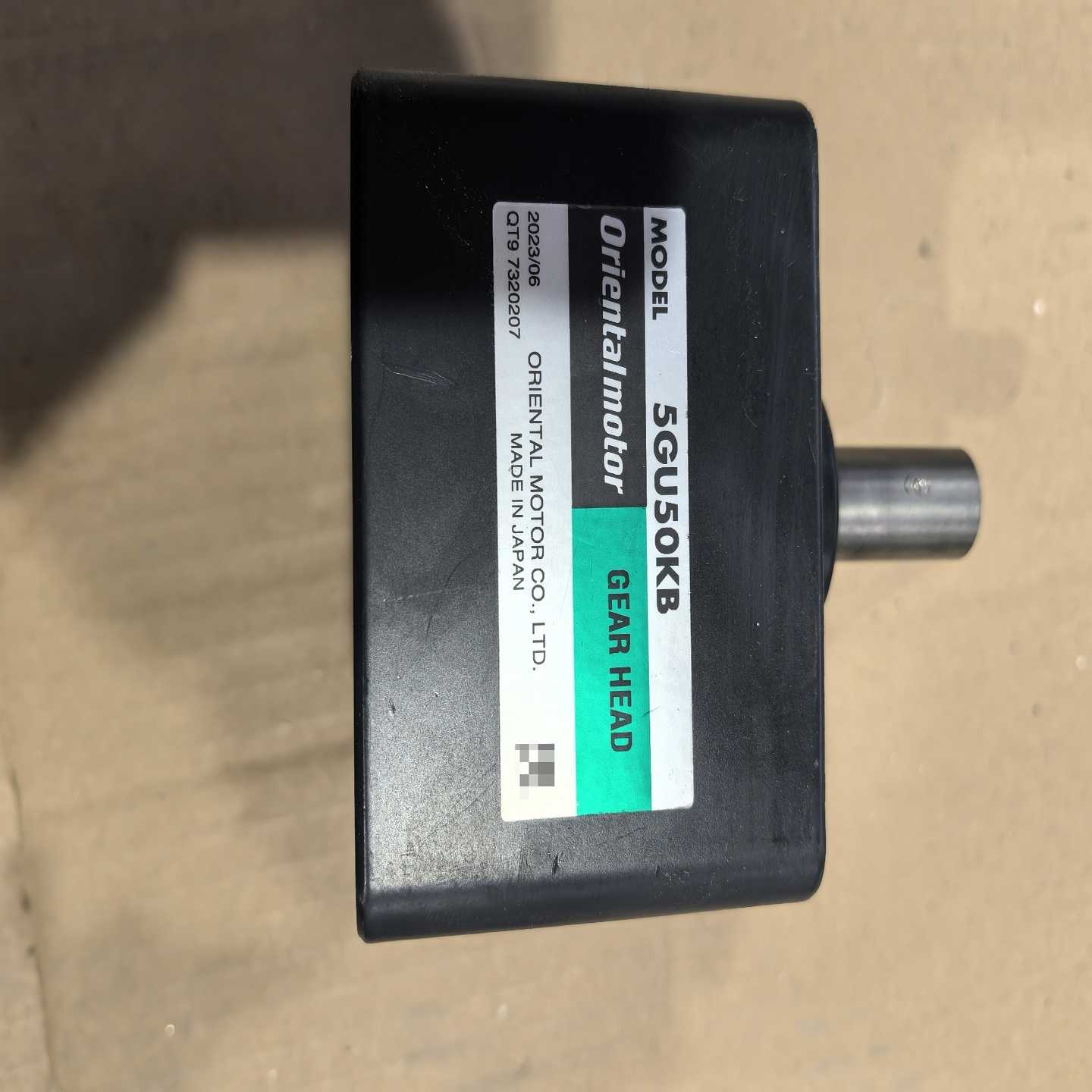 东方OM减速机5GU50KB，轴直径15mm，99成新询价