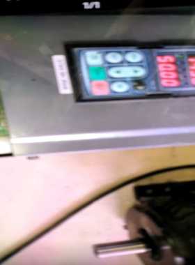 AC60-T3-7R5G，带面板，实物图拍照，成色如图所示~询价