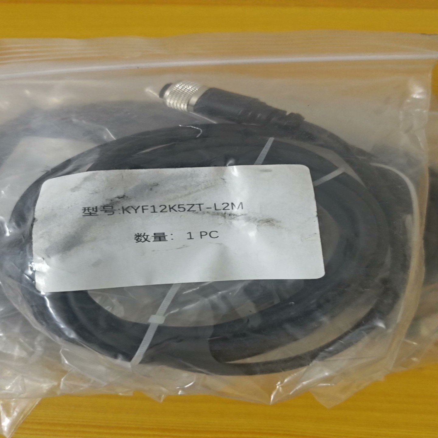 全新SICK西克数据连接线kyf12k5zt-l2m实-议价