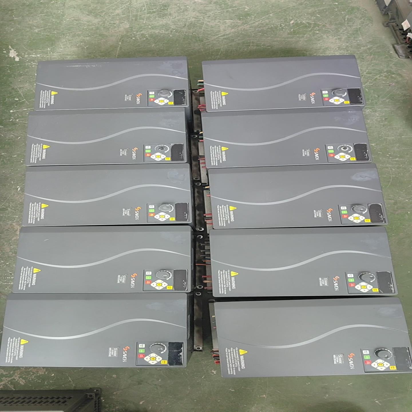 三基S3100E-4T11G/15P变频器功能正常成色如图需询价