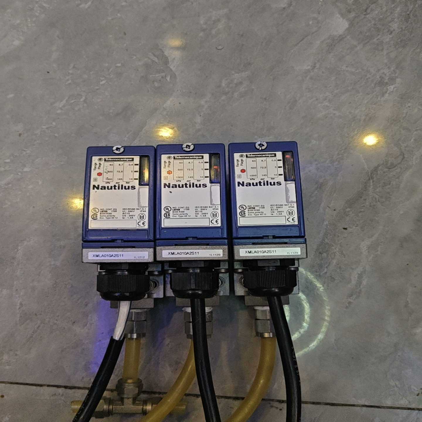 询价~施耐德XMLA010A2C11 压力传感器  功能包