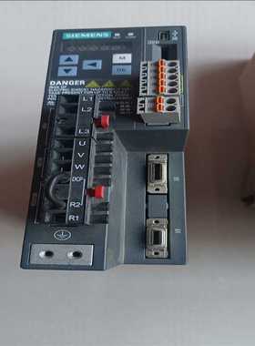 询价~LXM23CU01M3X施耐德驱动器100W未拆