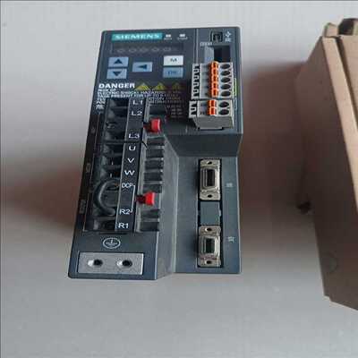 LXM23CU01M3X驱动器100W未拆询价
