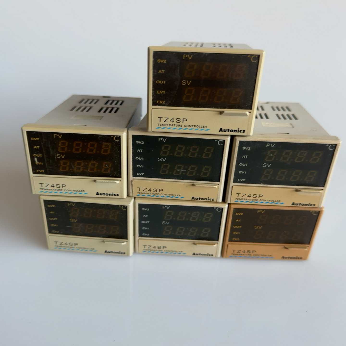 议价Autonics奥托尼克斯温控器TZ4SP-14C现货7只