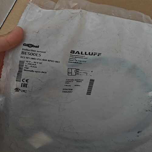 询价~BALLUFFBES00E5巴鲁夫电感式接近开关BES