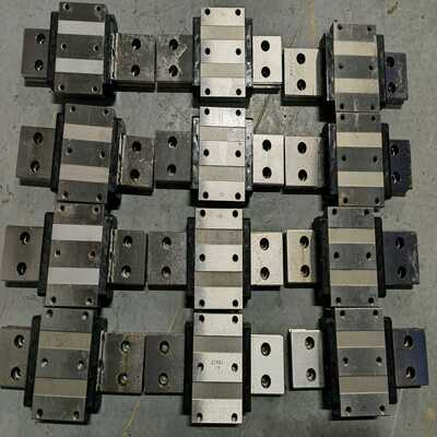 SHW17CAM正品THK原装法兰型直线滑块成色很新--议价商品